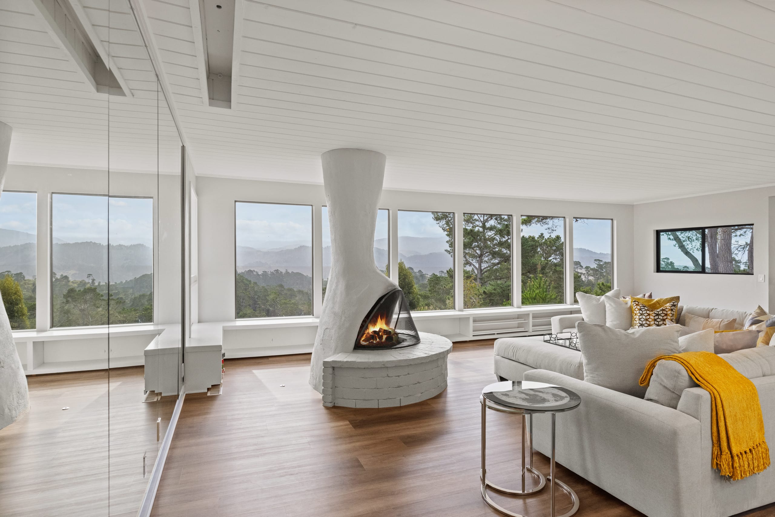 Carmel's Outlook Ocean-View Modern Retreat - Photo 9