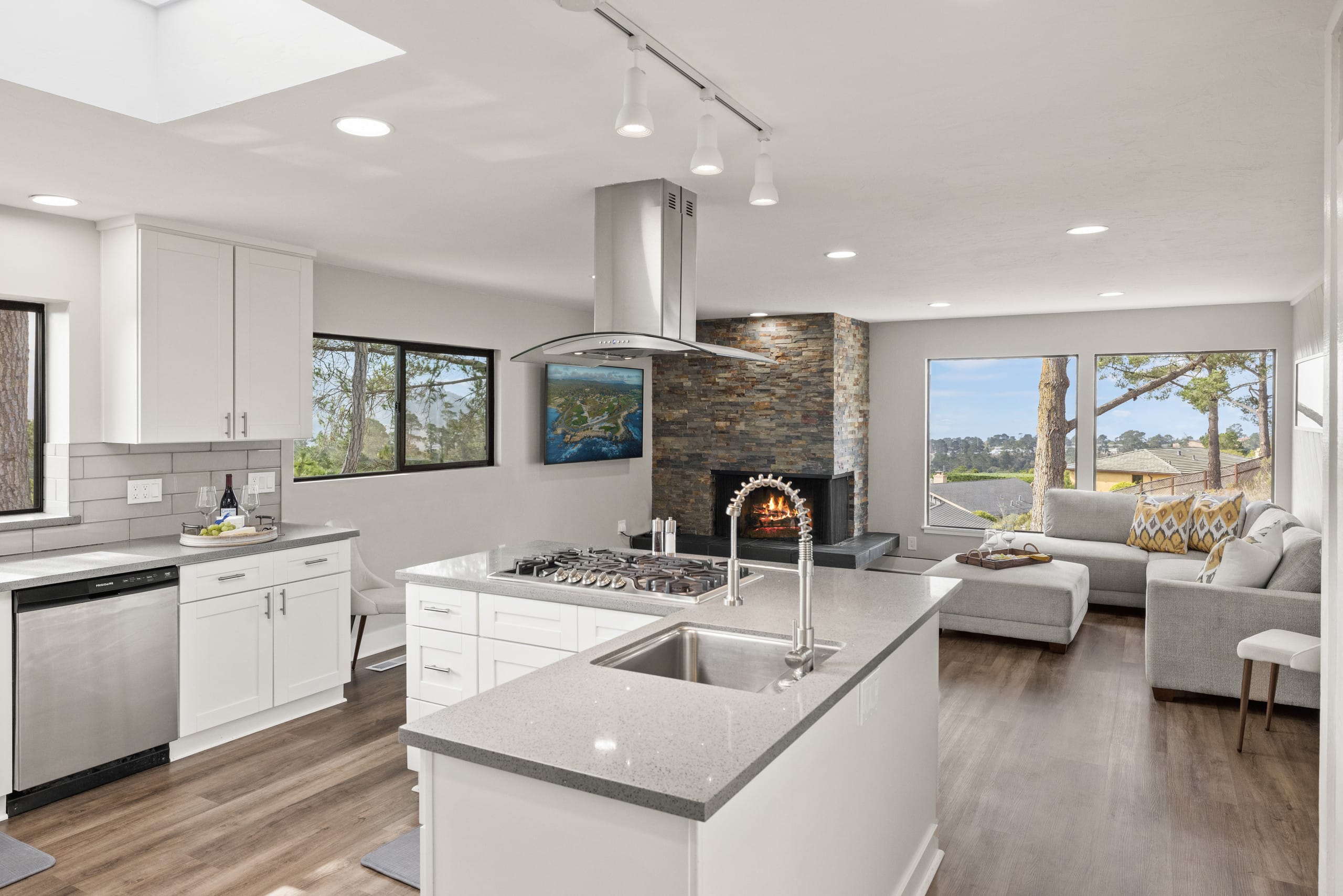 Carmel's Outlook Ocean-View Modern Retreat - Photo 22