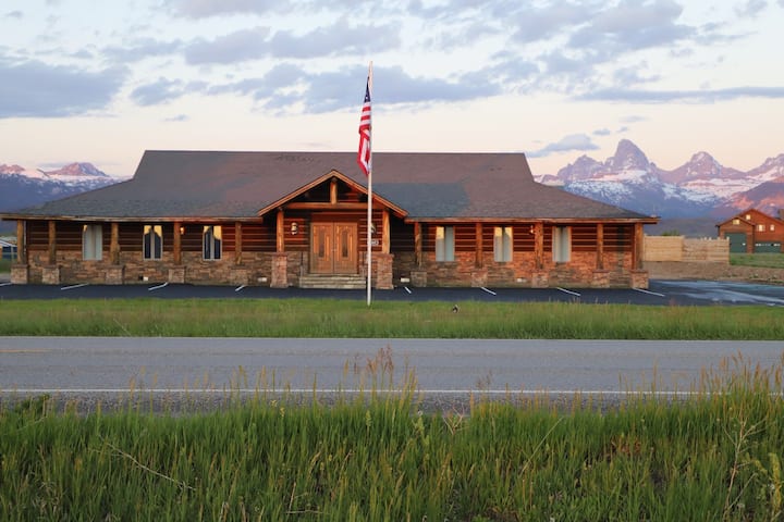 Teton Crest Apartment