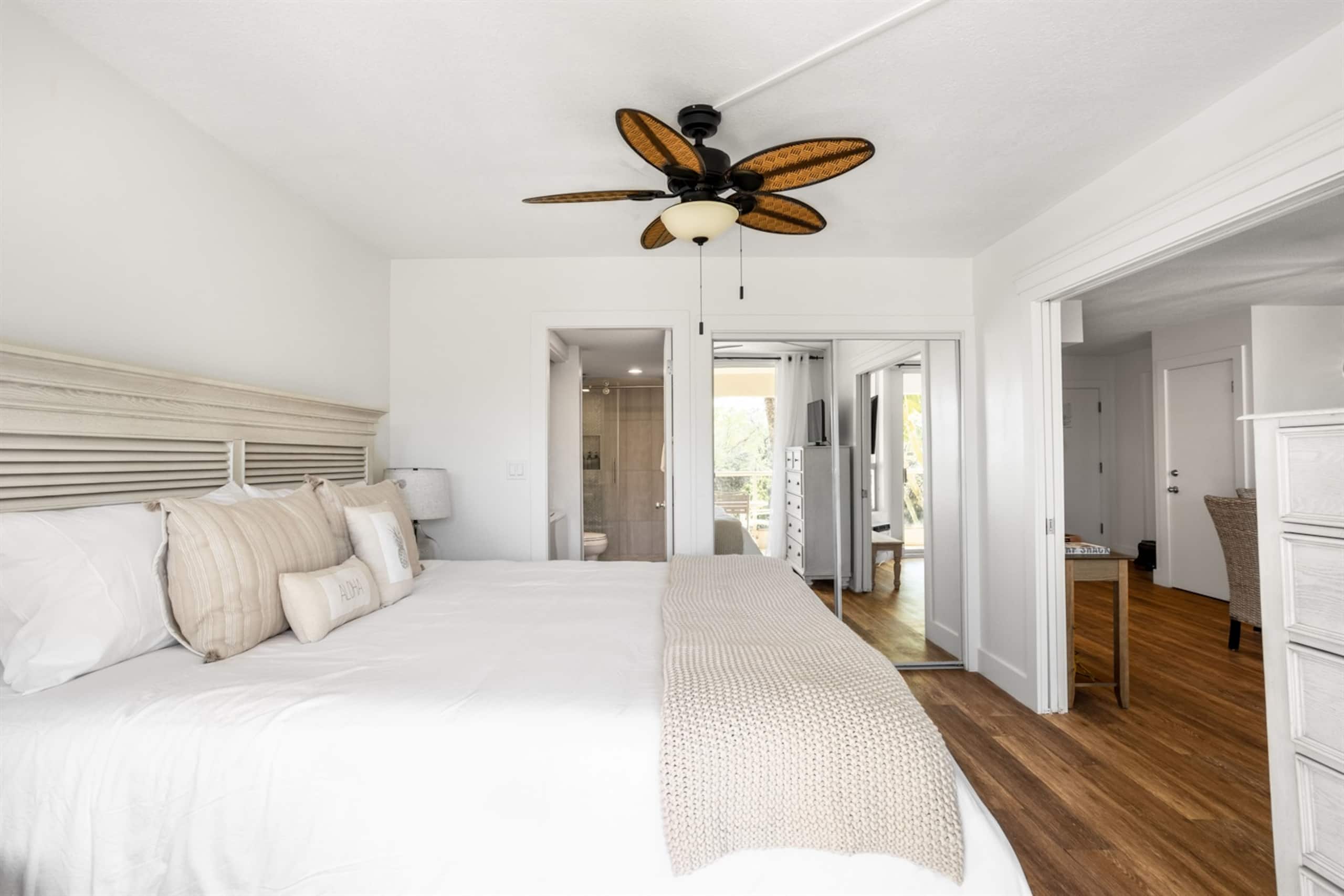 Condo in Kihei · ★4.94 · 1 bedroom · 2 beds · 1 shared bath - Image 9