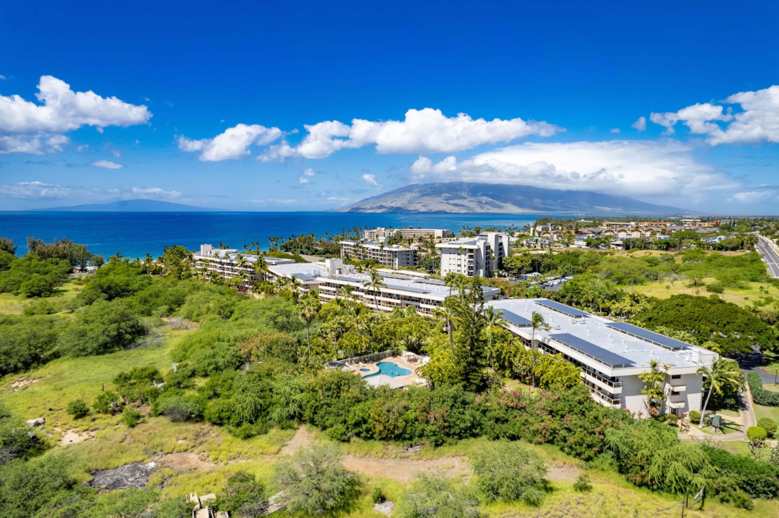 Condo in Kihei · ★4.94 · 1 bedroom · 2 beds · 1 shared bath - Image 25