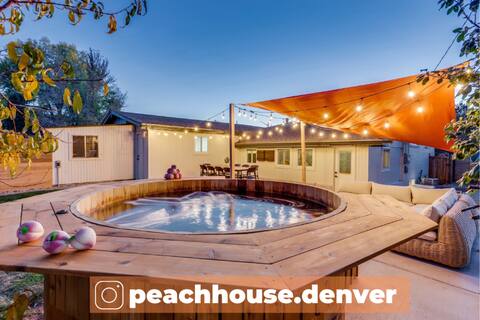 Luxury 5 BR Retreat|10 min to DT Denver|Hot Tub