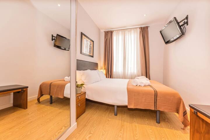 Sweett | Villarroel 422 gallery image 5