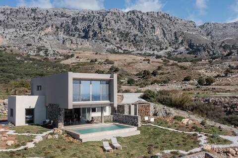 Kaleidoskopio villa,views, pool,South Crete