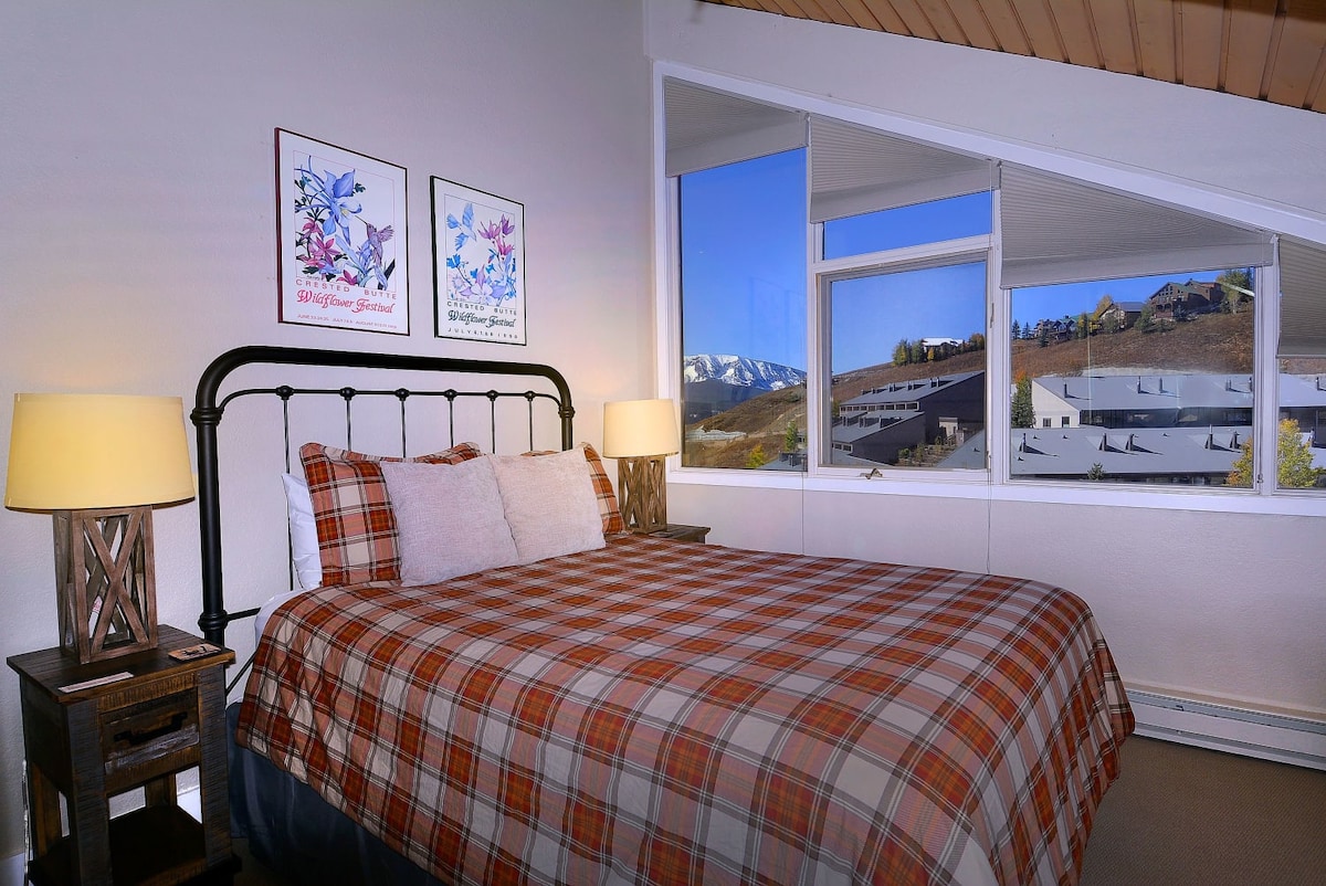 Dhoma kryesore e gjumit w/queen