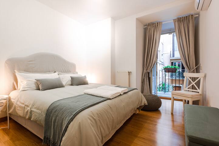 La Magnolia, A/C, Balcony, Office, Piazza Navona/S gallery image 4