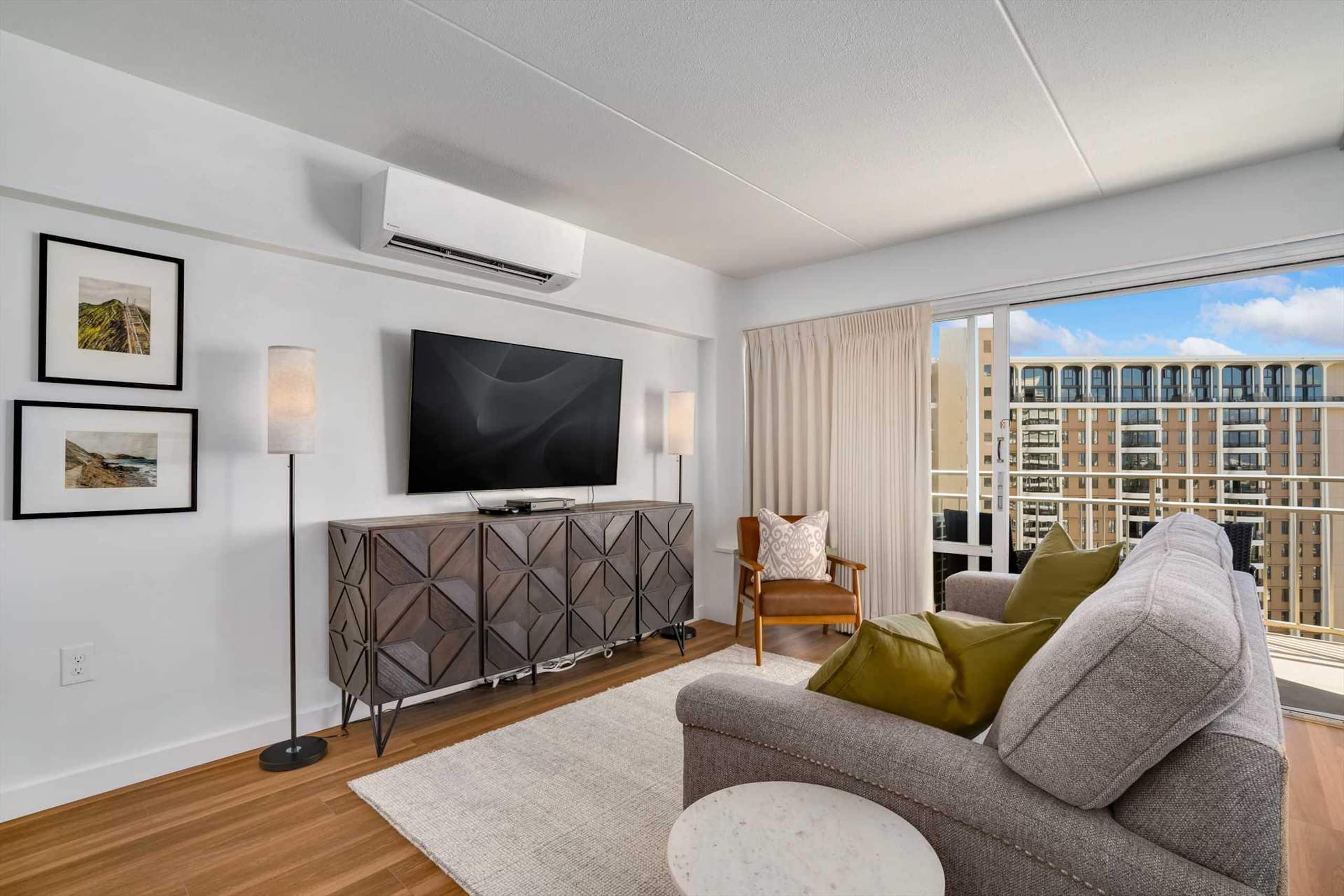 Condo in Honolulu · ★4.86 · 1 bedroom · 2 beds · 1 private bath - Image 8