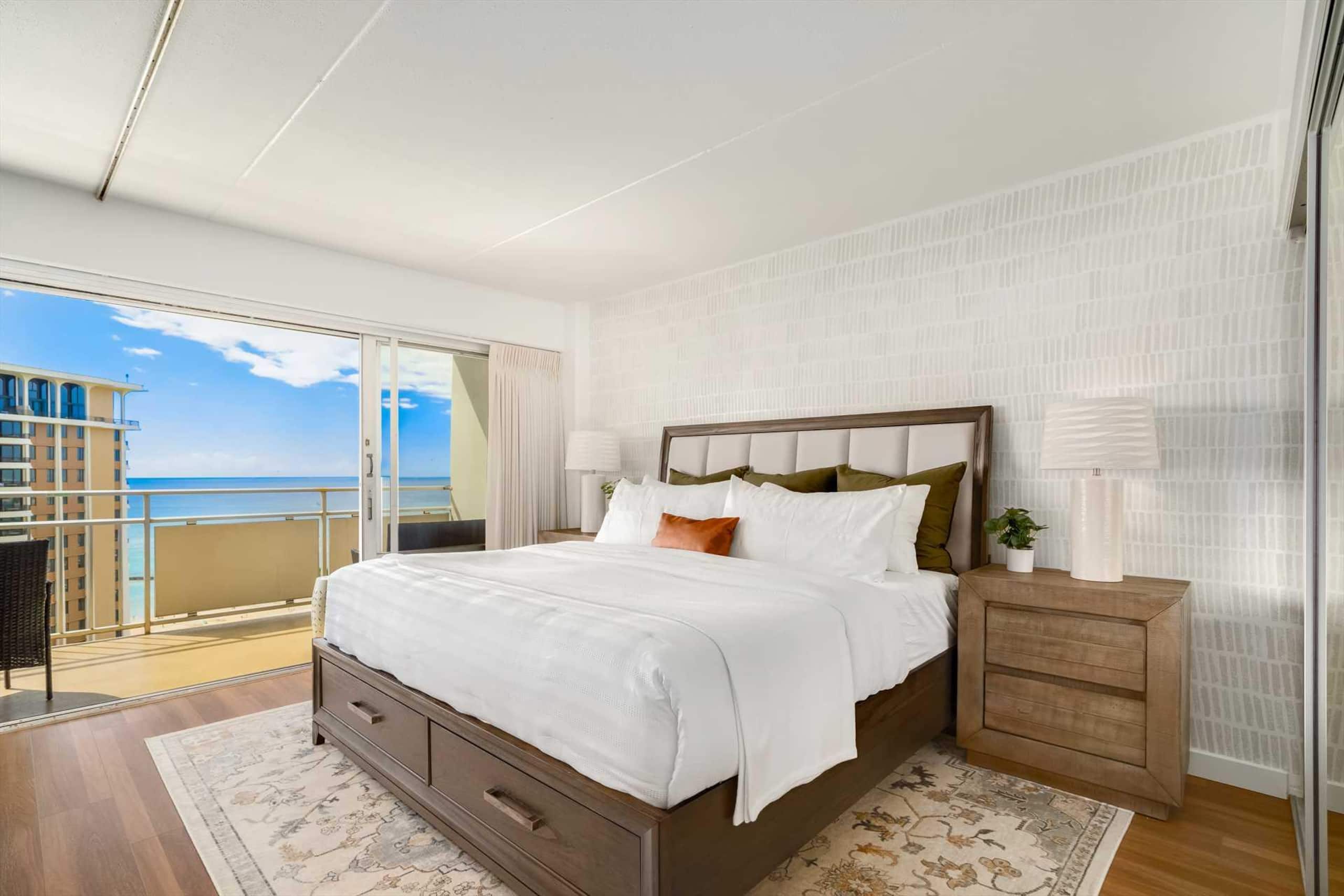 Condo in Honolulu · ★4.86 · 1 bedroom · 2 beds · 1 private bath - Image 9
