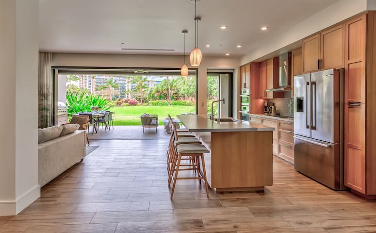 KLVR presents Honua Kai Resort, Luana Villas 6B/7A