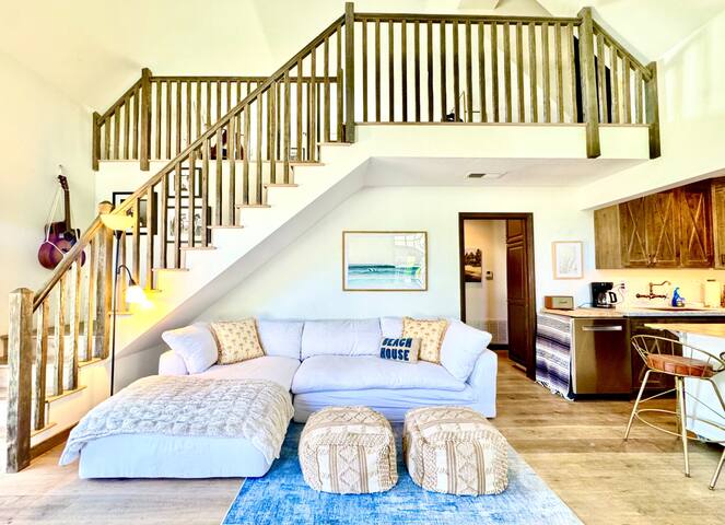 Cozy Malibu Point Dume Golf Cart to beach. Jacuzzi gallery image 4