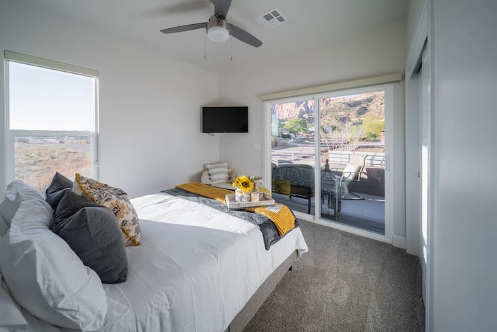 Chambre avec lit Queen Size/ balcon / vue