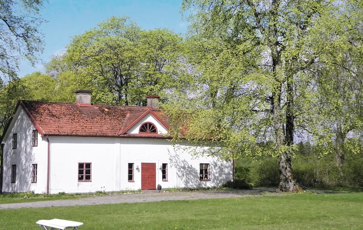 4 Bedroom Amazing Home In Vetlanda - Vetlanda