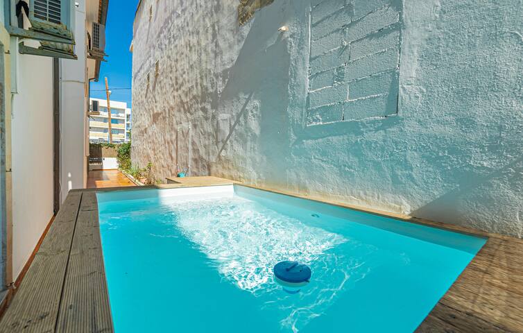 Cozy home in Cala Ratjada with WiFi gallery image 2