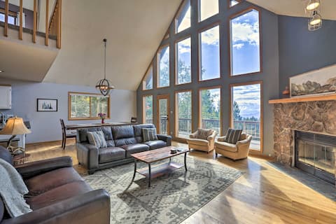 Hot Tub & Mountain Views at Cabin in Conifer!