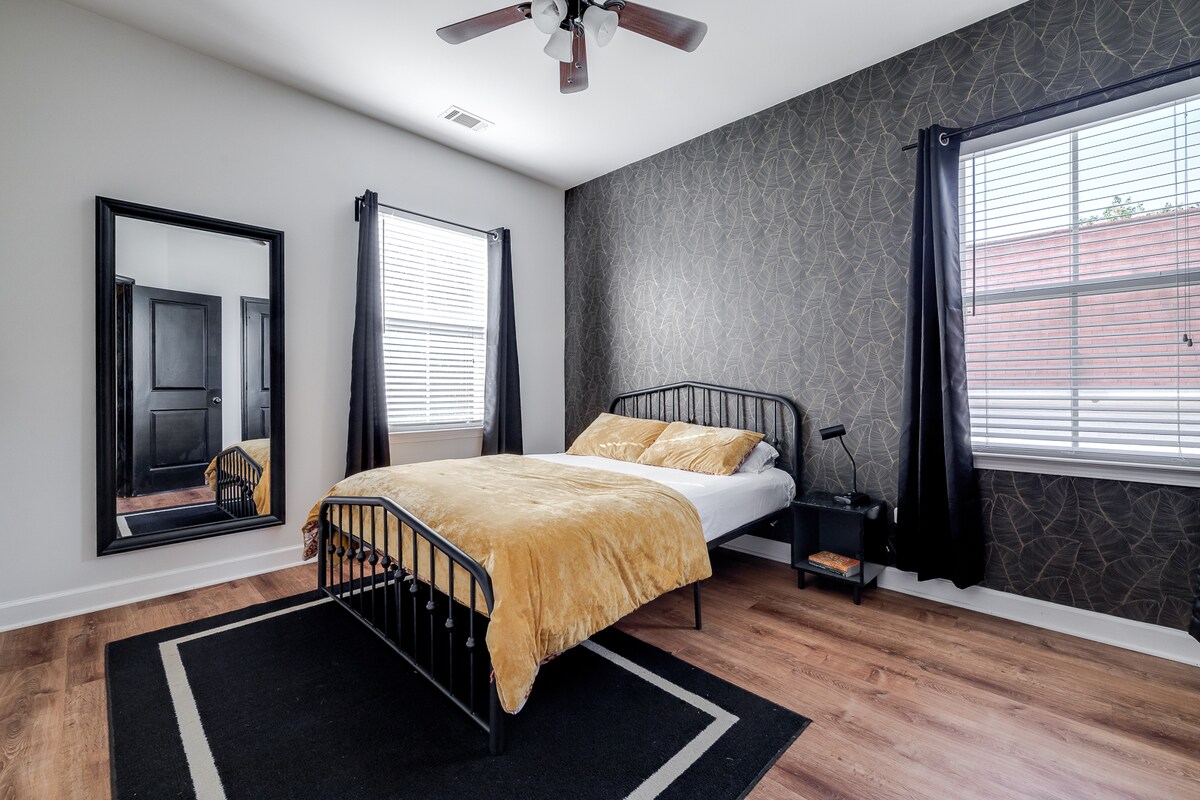 Dormitorio 2 I 2nd Floor I Queen Bed I 43" Smart TV