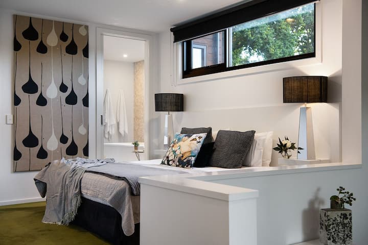 Saltus One- luxury panoramic retreat