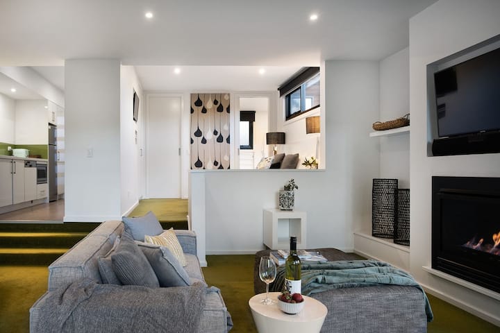 Saltus One- luxury panoramic retreat