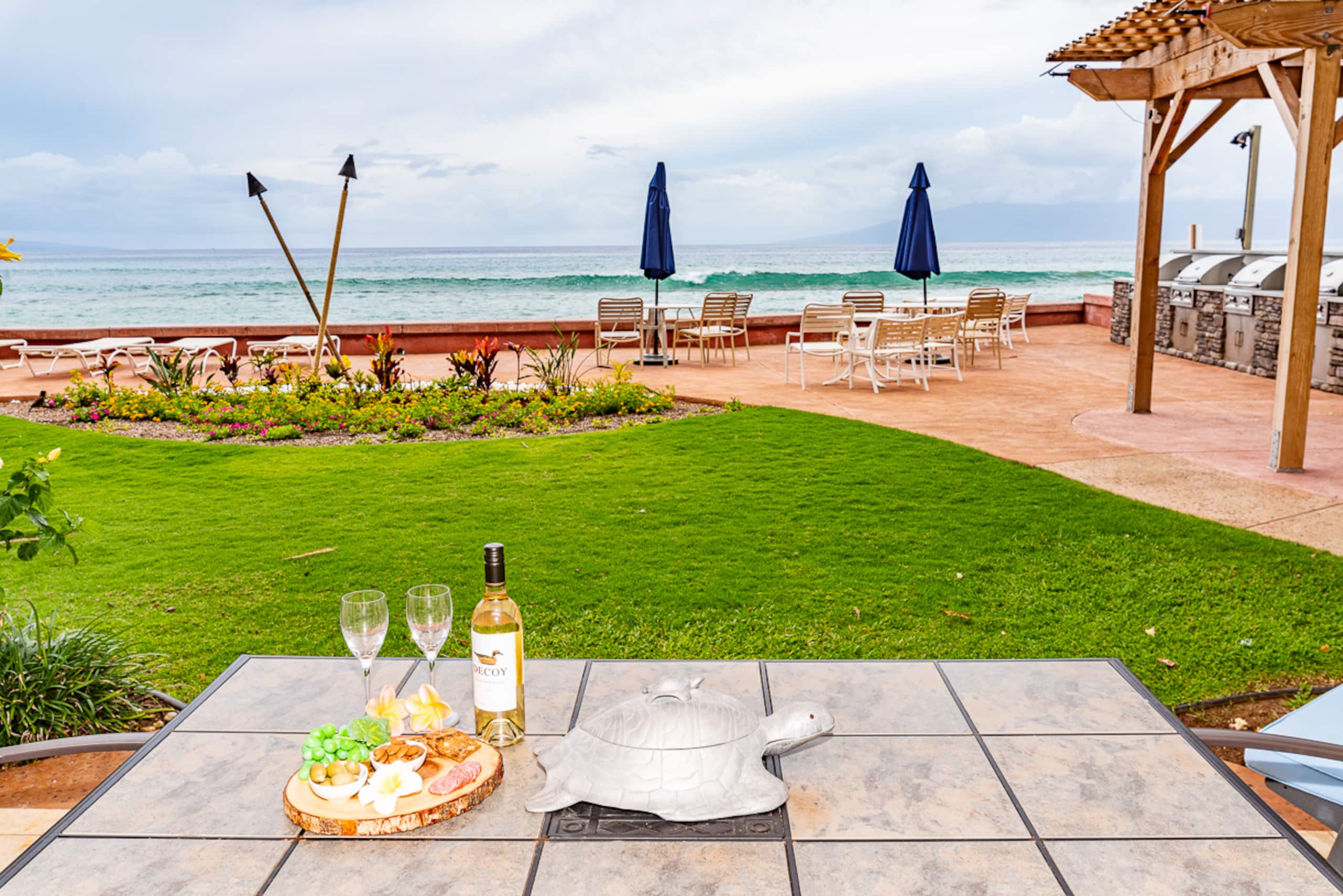 Condo in Lahaina · ★5.0 · 2 bedrooms · 3 beds · 2 baths - Image 31