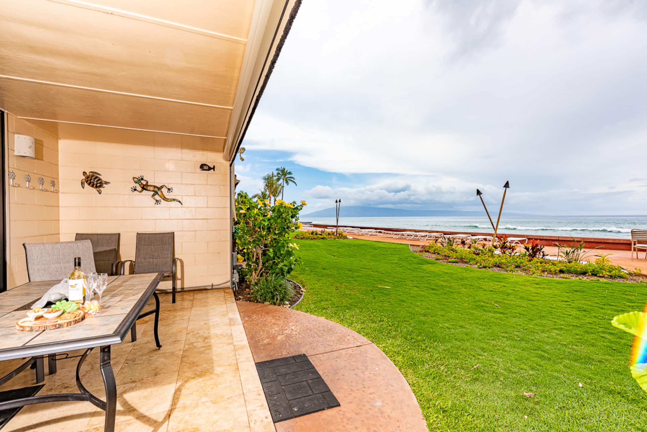 Condo in Lahaina · ★5.0 · 2 bedrooms · 3 beds · 2 baths - Image 36