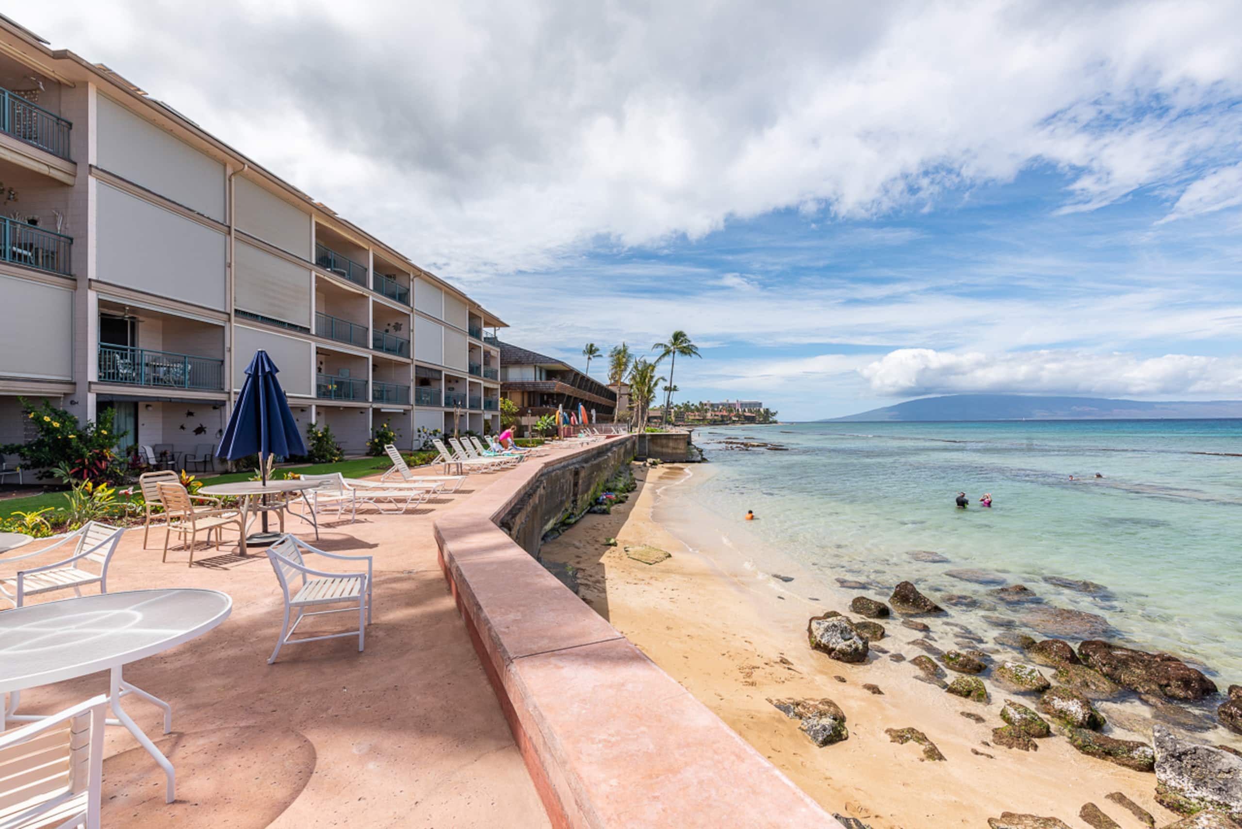Condo in Lahaina · ★5.0 · 2 bedrooms · 3 beds · 2 baths - Image 27