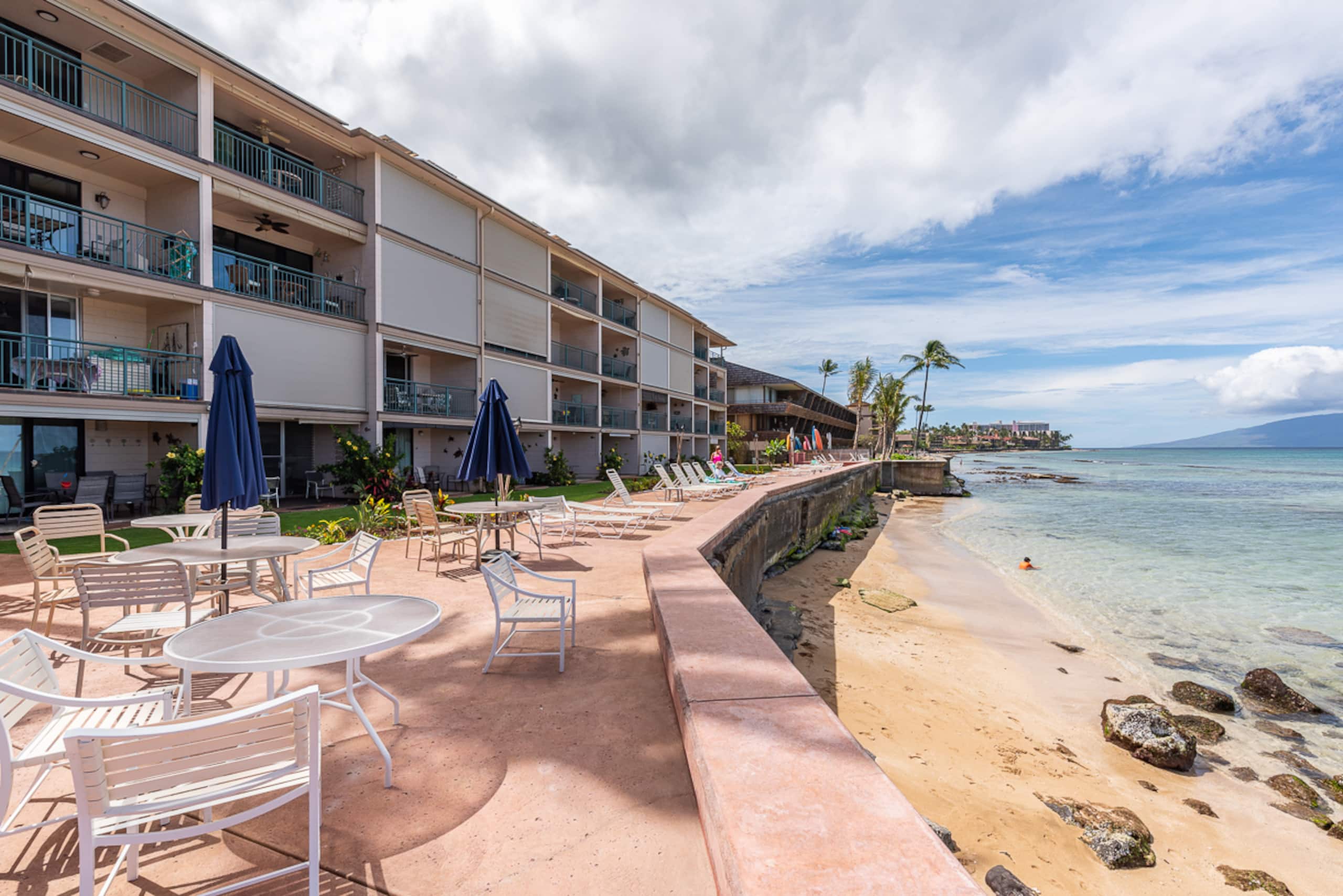 Condo in Lahaina · ★5.0 · 2 bedrooms · 3 beds · 2 baths - Image 26