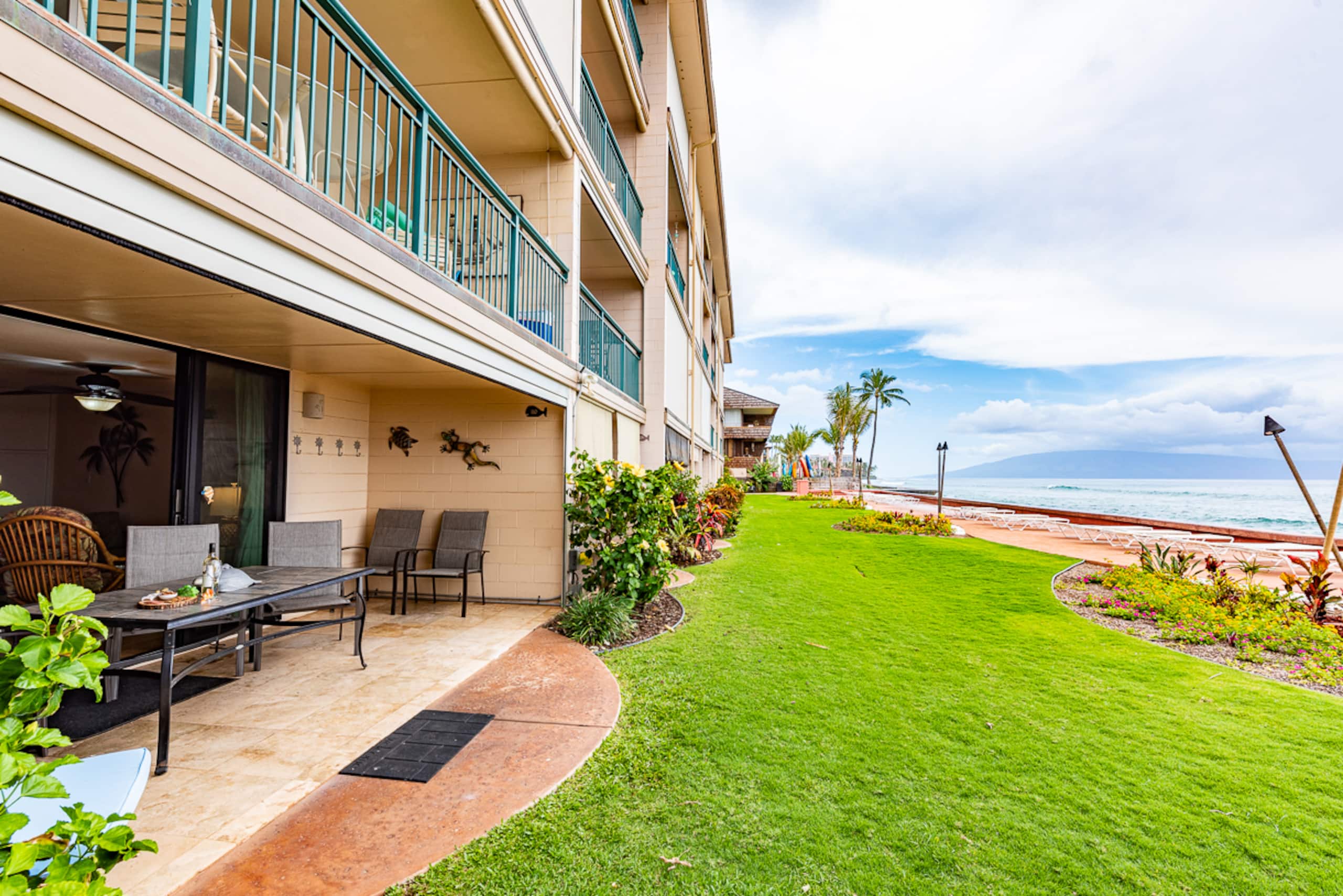 Condo in Lahaina · ★5.0 · 2 bedrooms · 3 beds · 2 baths - Image 37
