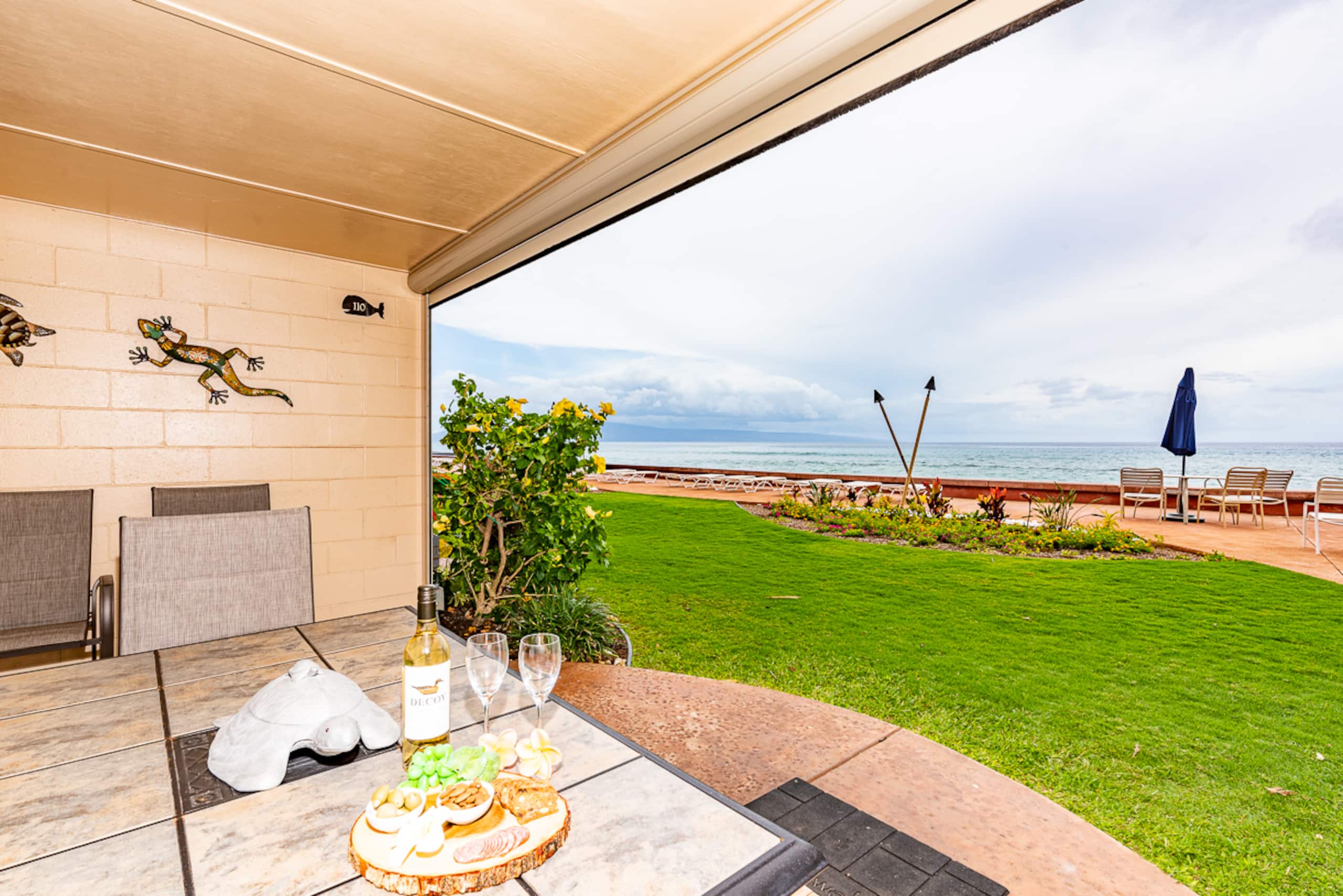 Condo in Lahaina · ★5.0 · 2 bedrooms · 3 beds · 2 baths - Image 47