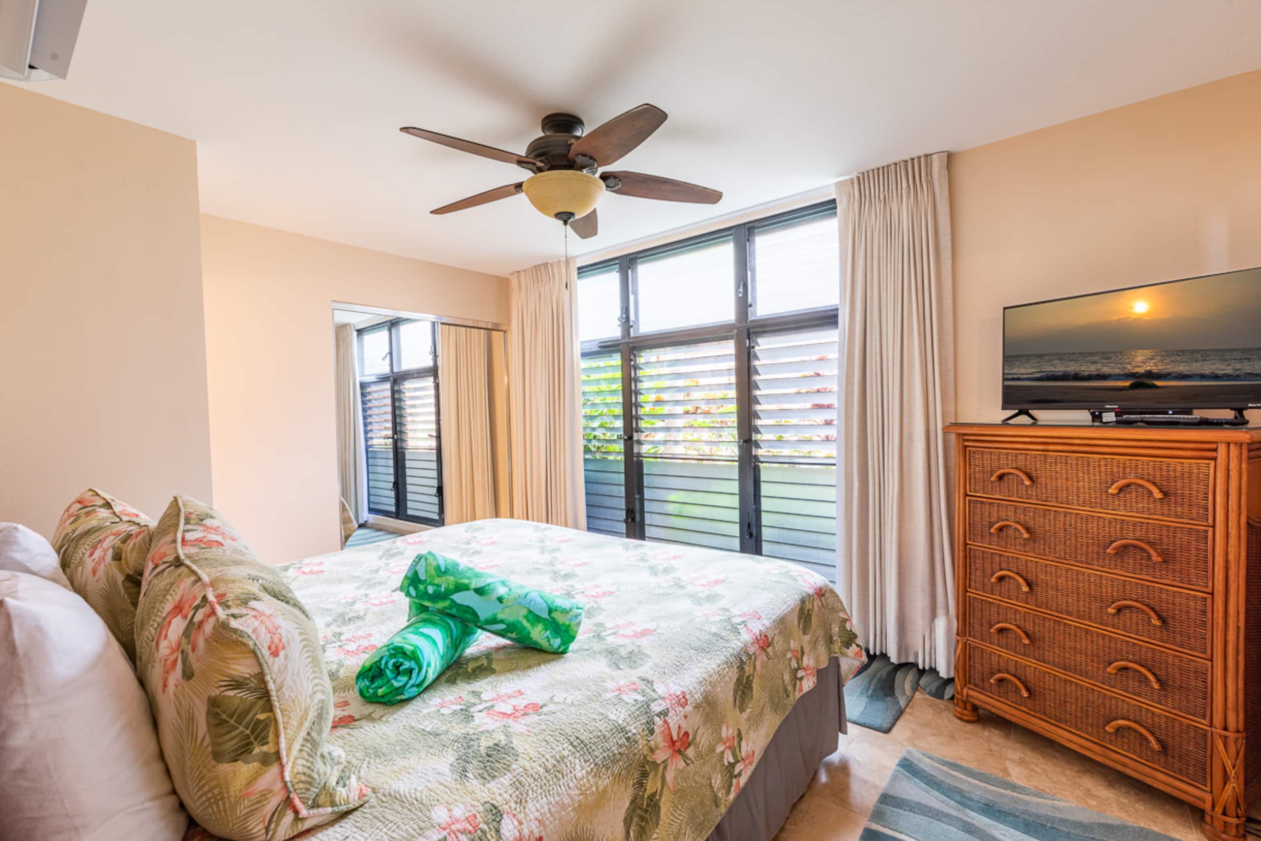 Condo in Lahaina · ★5.0 · 2 bedrooms · 3 beds · 2 baths - Image 6