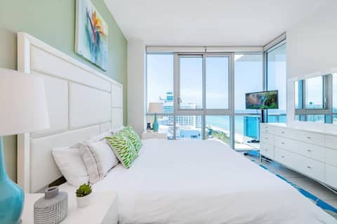 Condo w/ Partial Ocean View & Beach Service