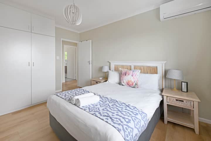 Bedroom with Airconditioning
