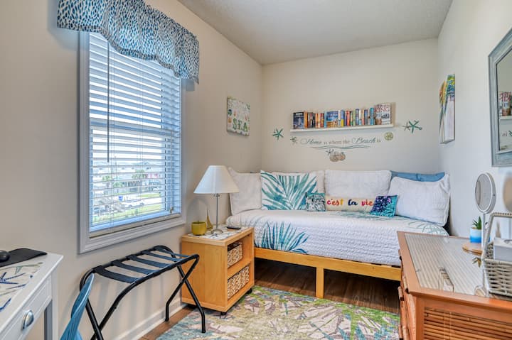 Ოფისი / ორადგილიანი სასტუმრო ოთახი