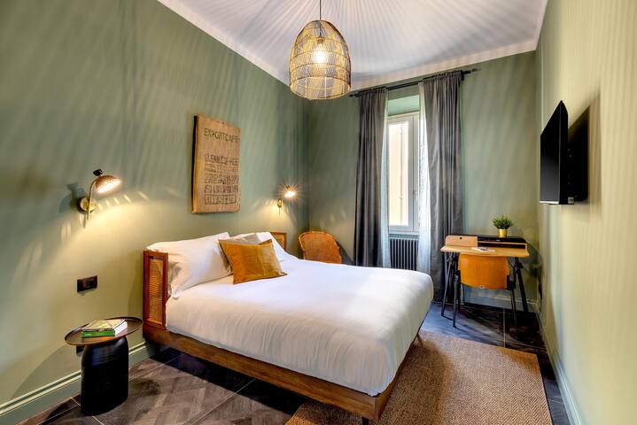 Stylish 3BR Apt – Near Florence Center & Fortezza gallery image 2