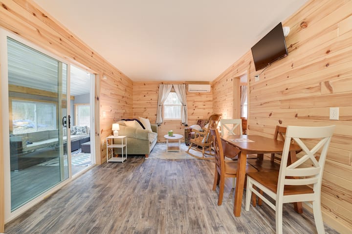 Scenic 'Evan's Hideaway' Steps To Lake Huron! - 미시간