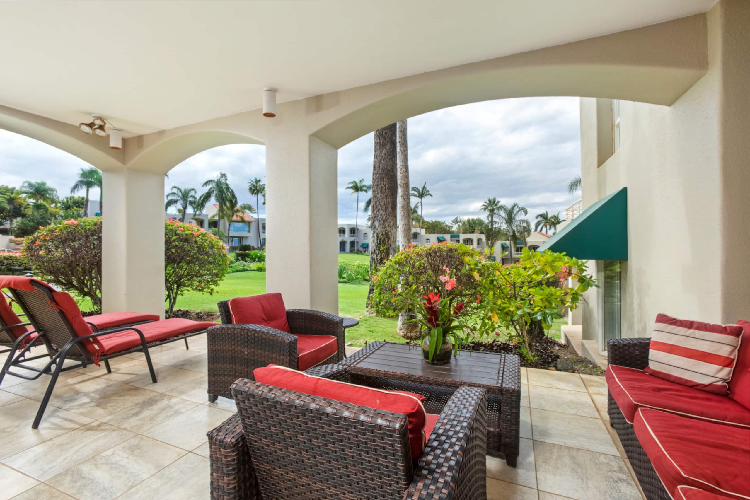 Condo in Wailea · ★5.0 · 1 bedroom · 2 beds · 2 baths - Image 4