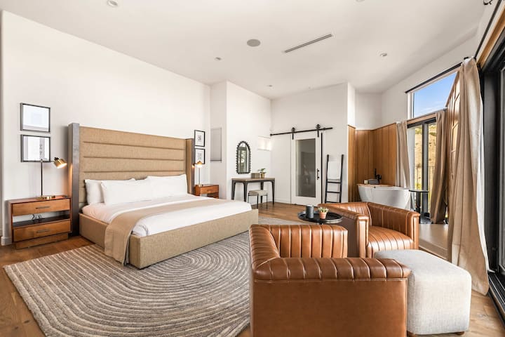 Luxury Villa w/ Pool & LA Skyline View gallery image 5