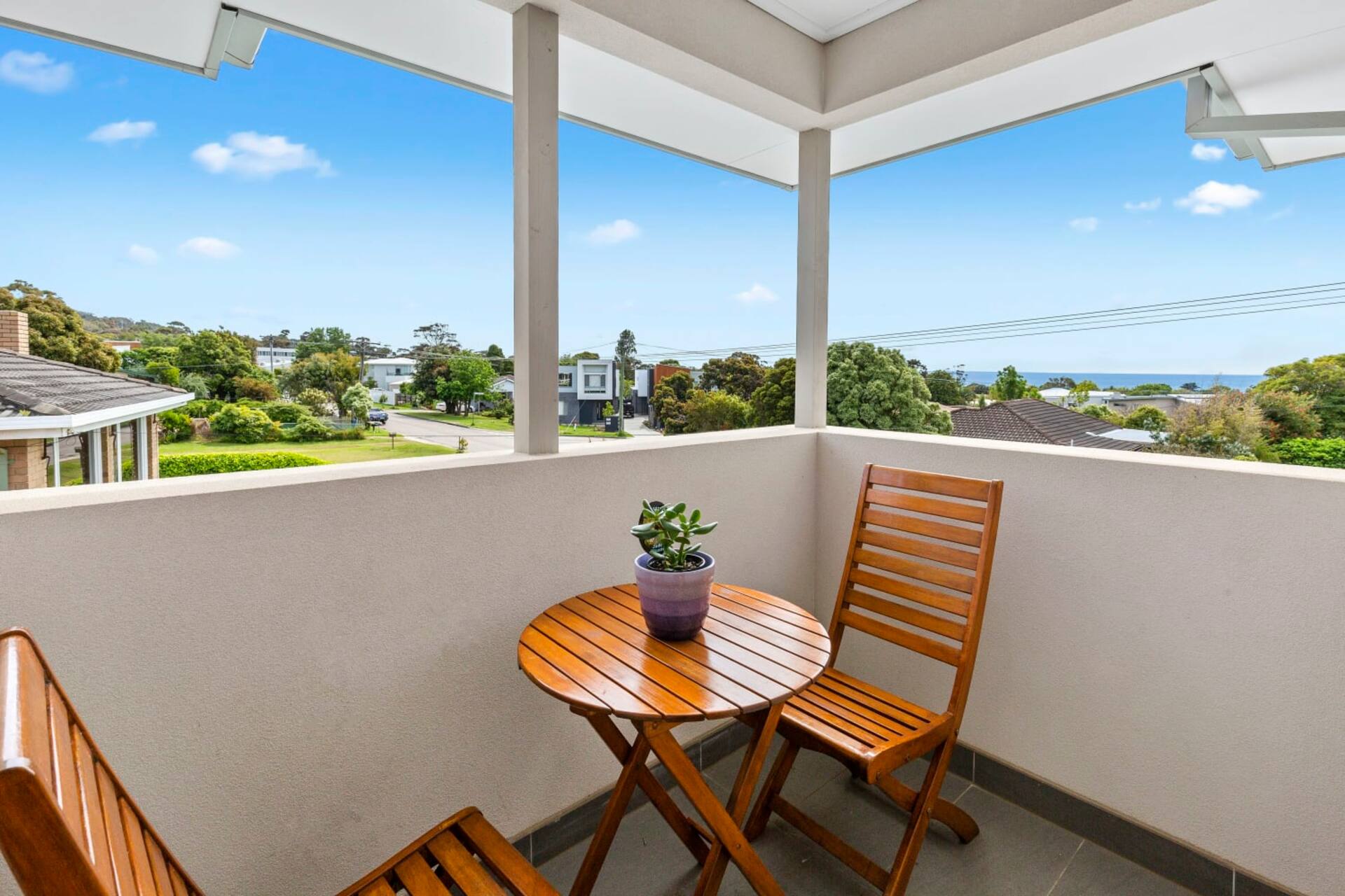 Beach House Retreat - Sea and Mountain Views — photo 3