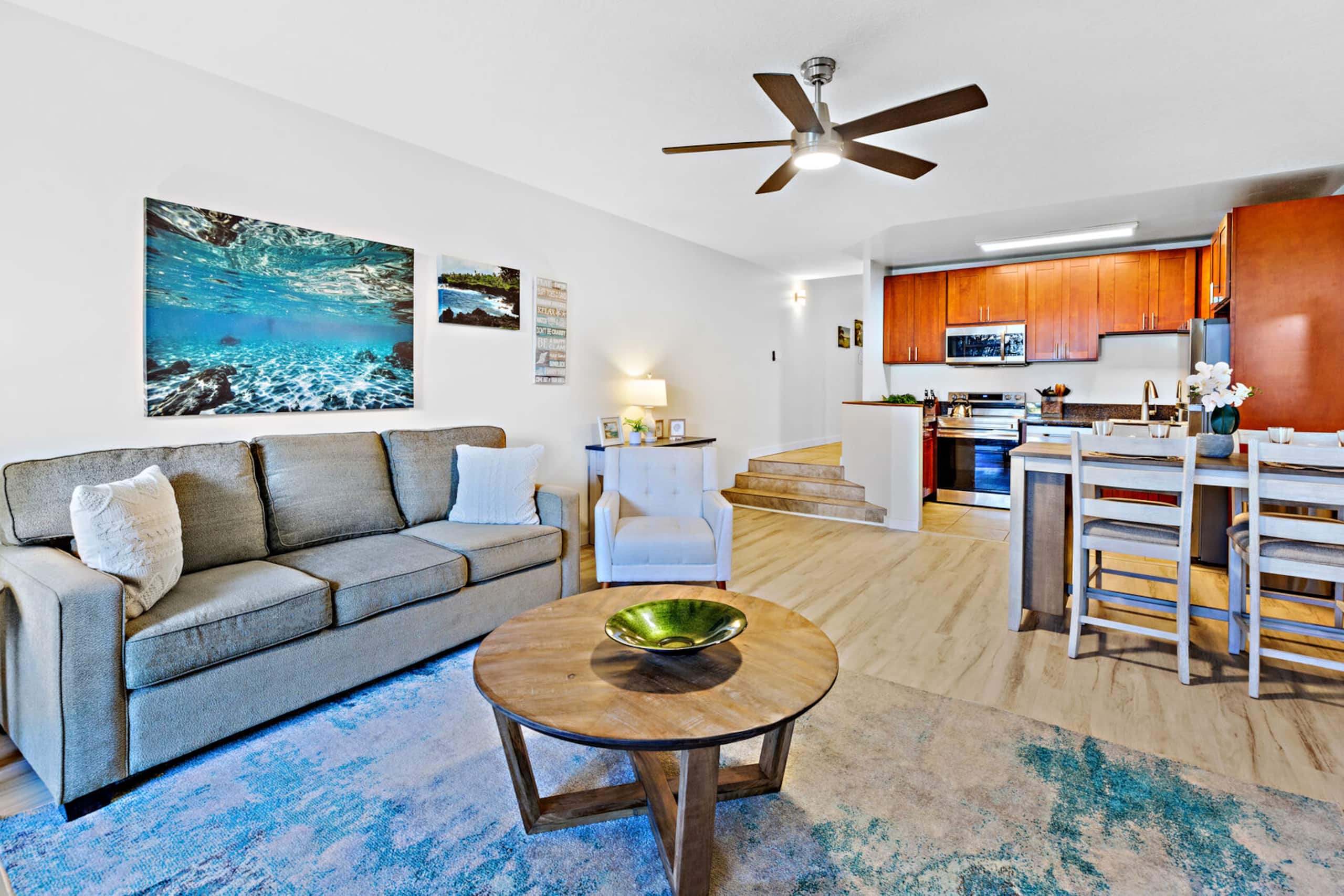Condo in Lahaina · ★4.82 · 1 bedroom · 2 beds · 1 private bath - Image 6