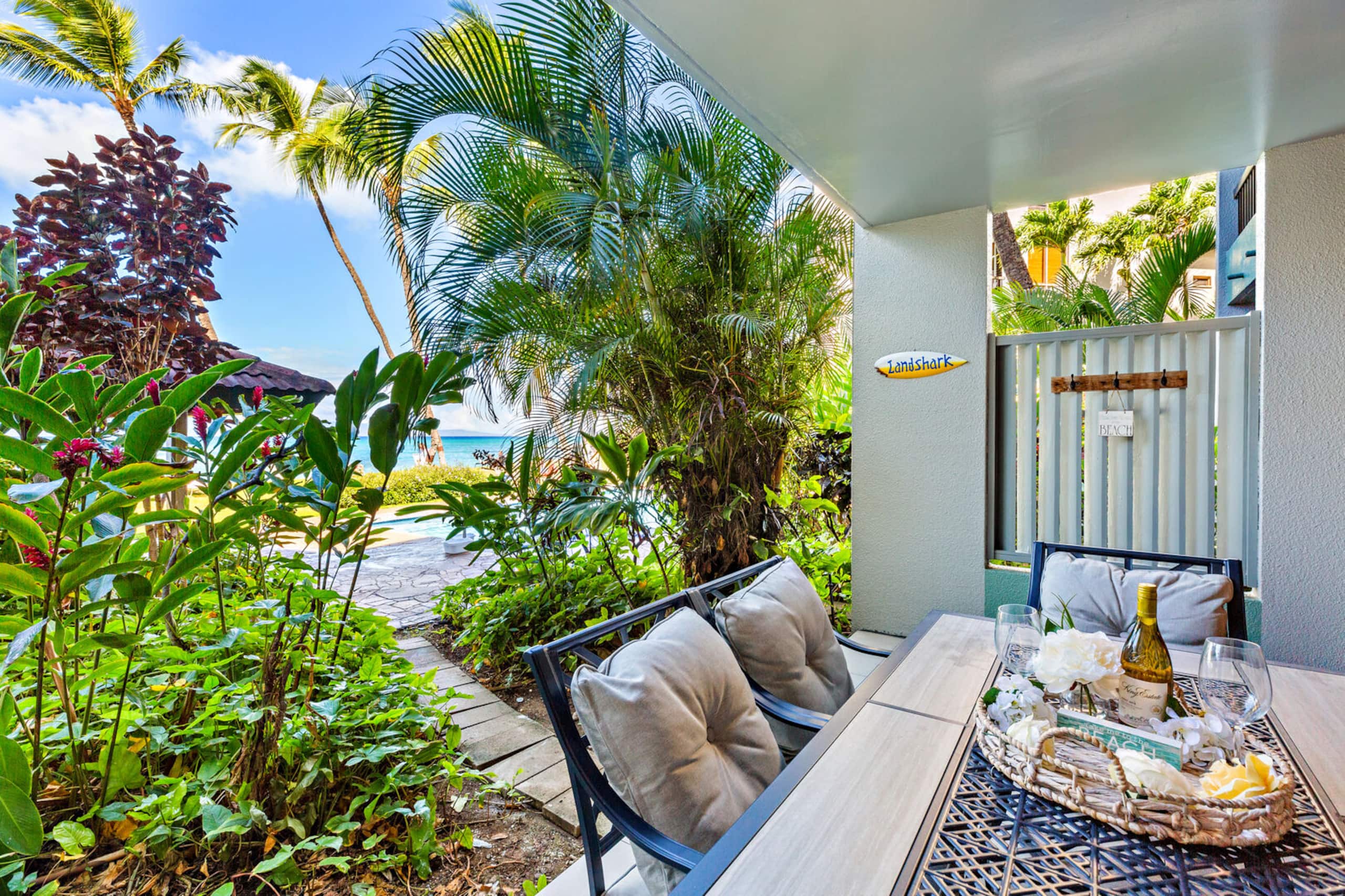 Condo in Lahaina · ★4.82 · 1 bedroom · 2 beds · 1 private bath - Image 1