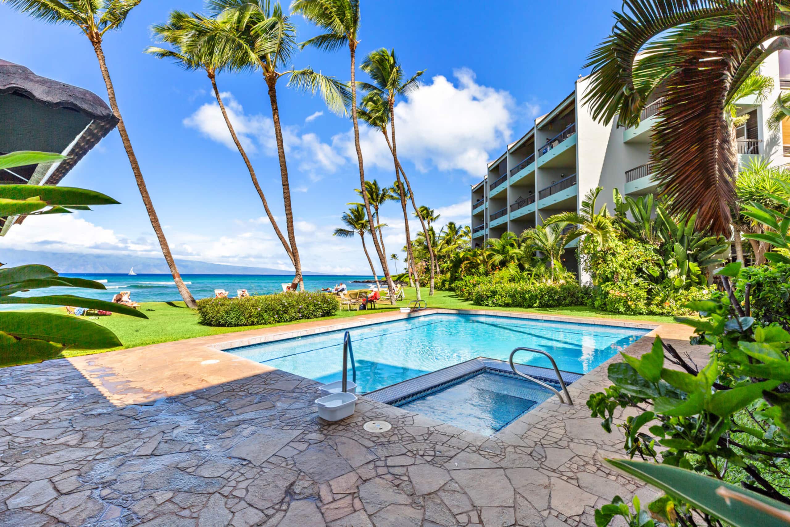 Condo in Lahaina · ★4.82 · 1 bedroom · 2 beds · 1 private bath - Image 26