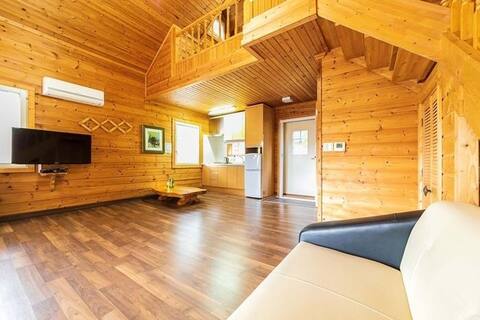 15 sqm loft-style bed room, flower-shaped 15 sqm loft-style/bed