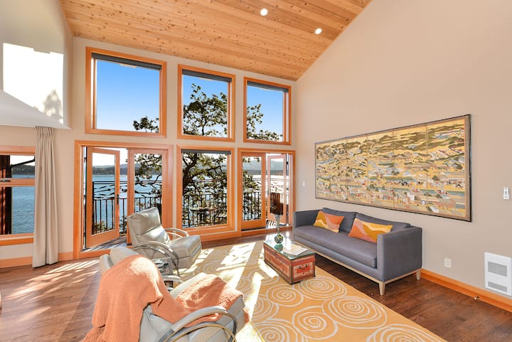 Salishan Tree House Suite