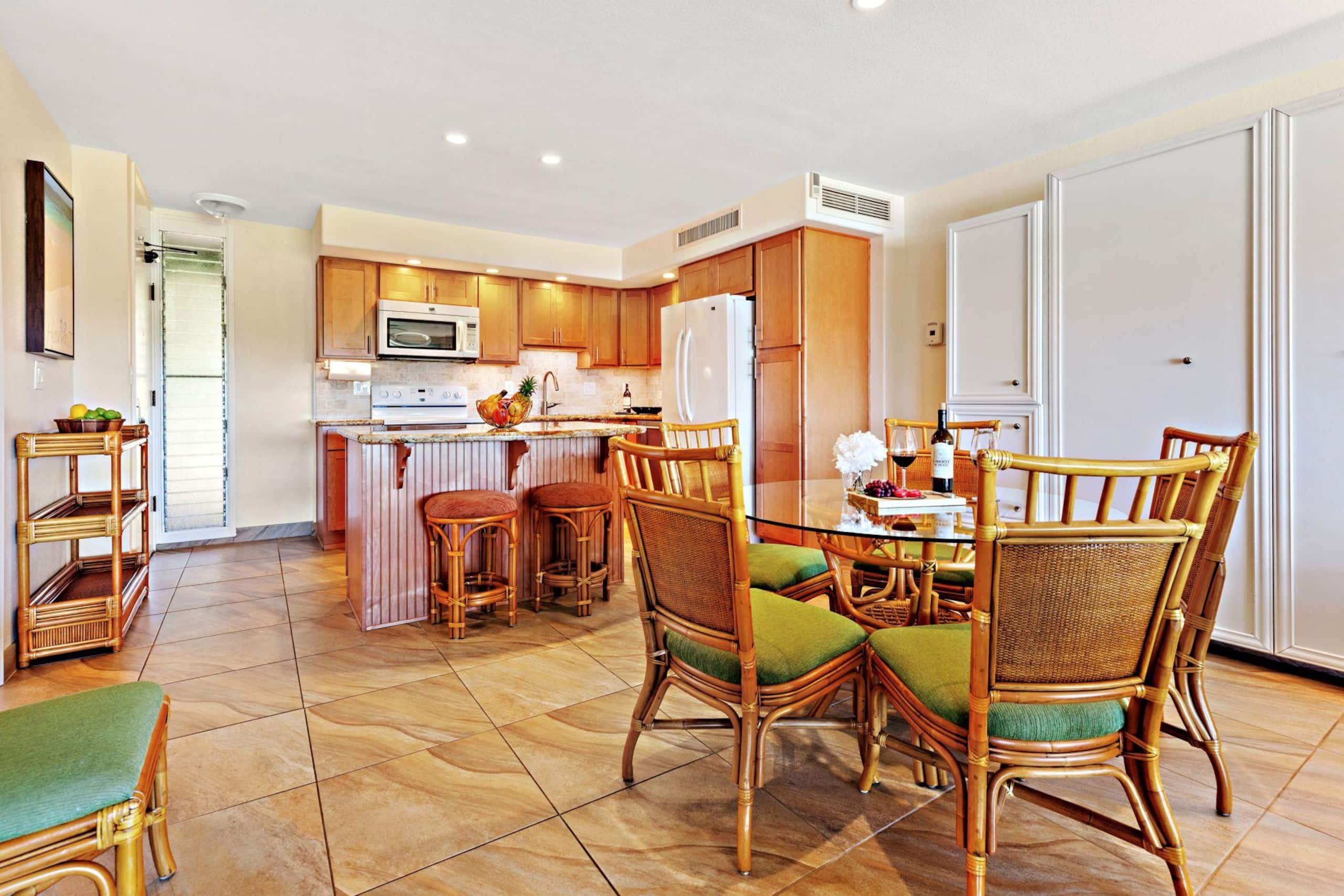 Condo in Lahaina · ★4.8 · 1 bedroom · 2 beds · 1 bath - Image 31