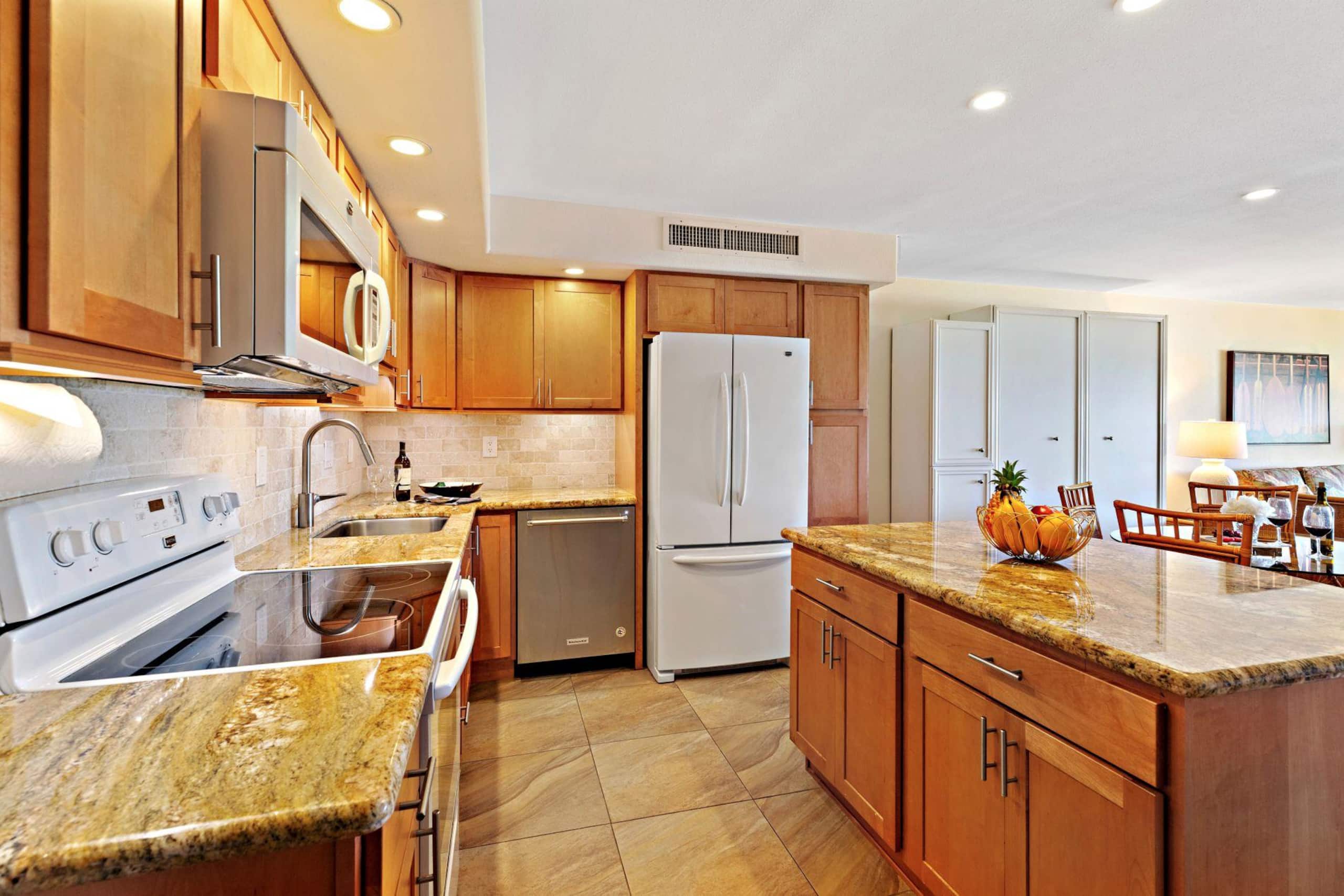 Condo in Lahaina · ★4.8 · 1 bedroom · 2 beds · 1 bath - Image 11