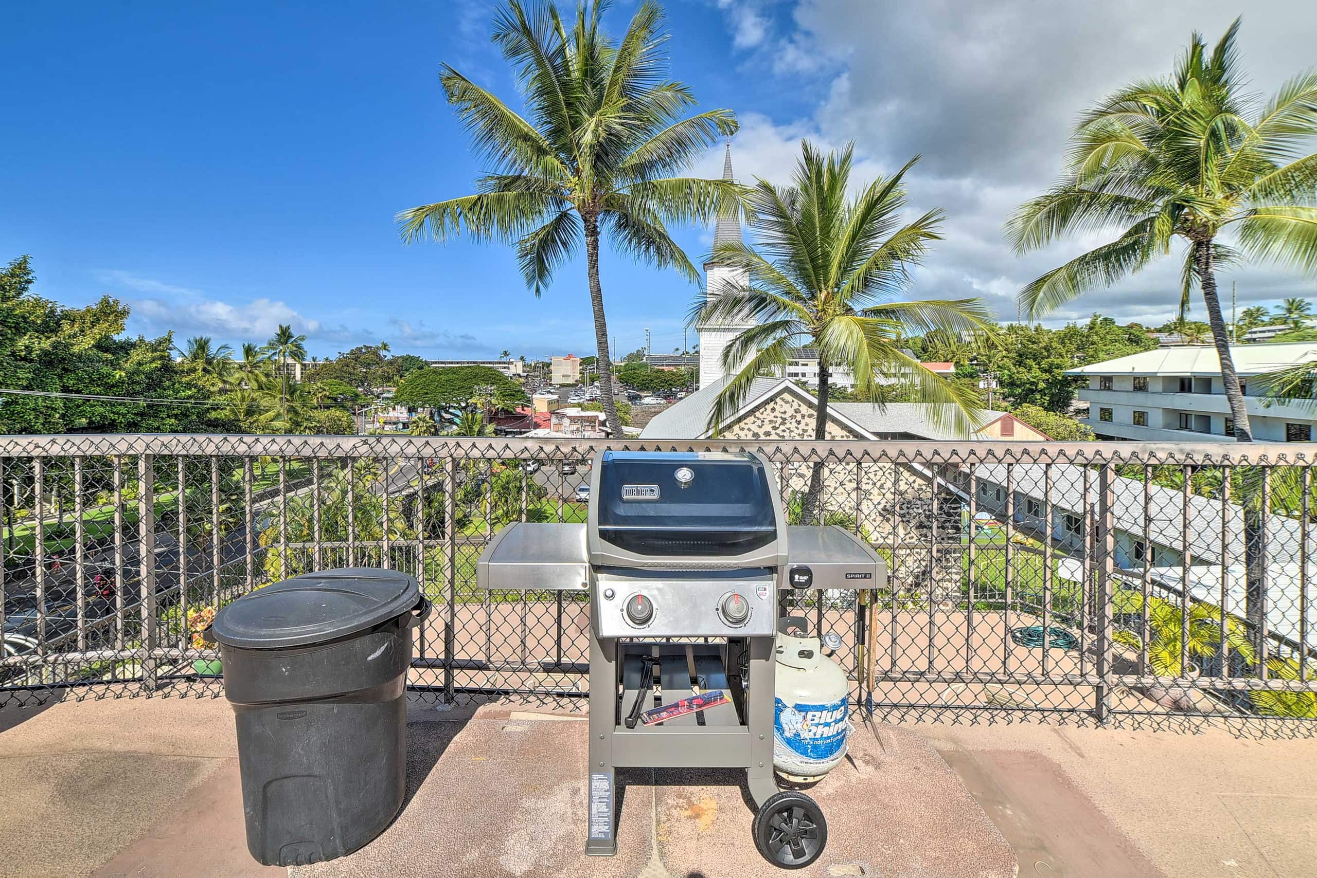 Condo in Kailua-Kona · ★4.63 · 2 bedrooms · 3 beds · 2 shared baths - Image 27