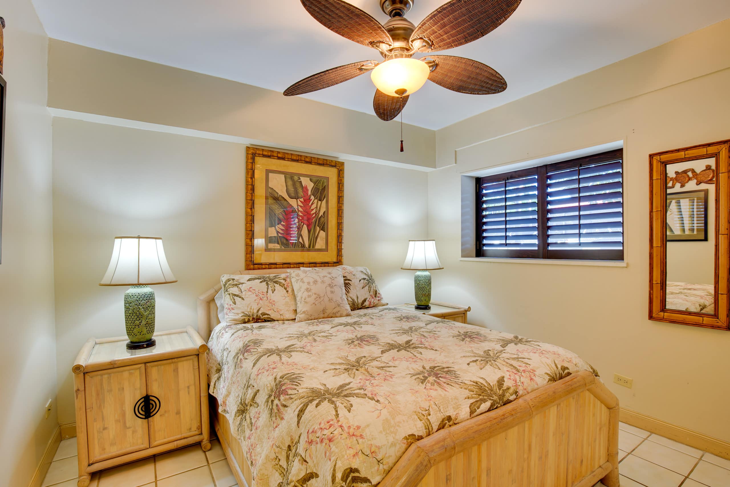 Condo in Kailua-Kona · ★4.63 · 2 bedrooms · 3 beds · 2 shared baths - Image 13