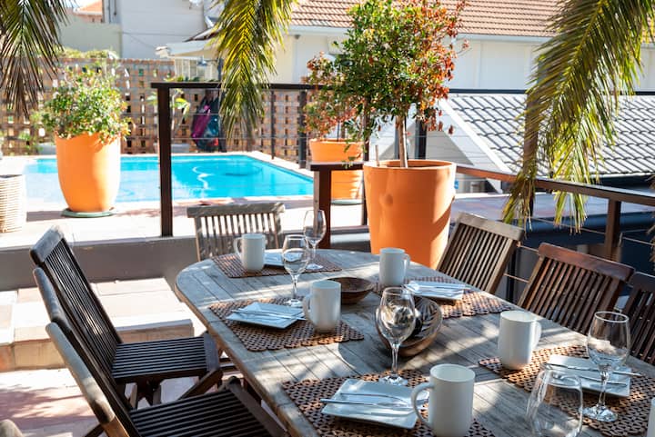 פינת אוכל בחוץ