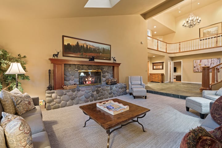 Winners Circle 30 - Golf Course View, Upstairs A/c - Sunriver, OR