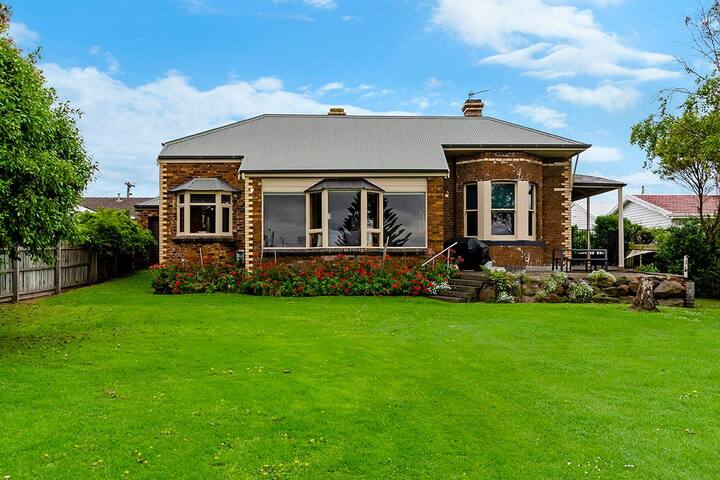 Port View – Charming Home fit for the whole family gallery image 3