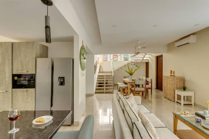 Living room image 5