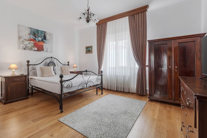 FlatWhite managed Airbnb listing 1